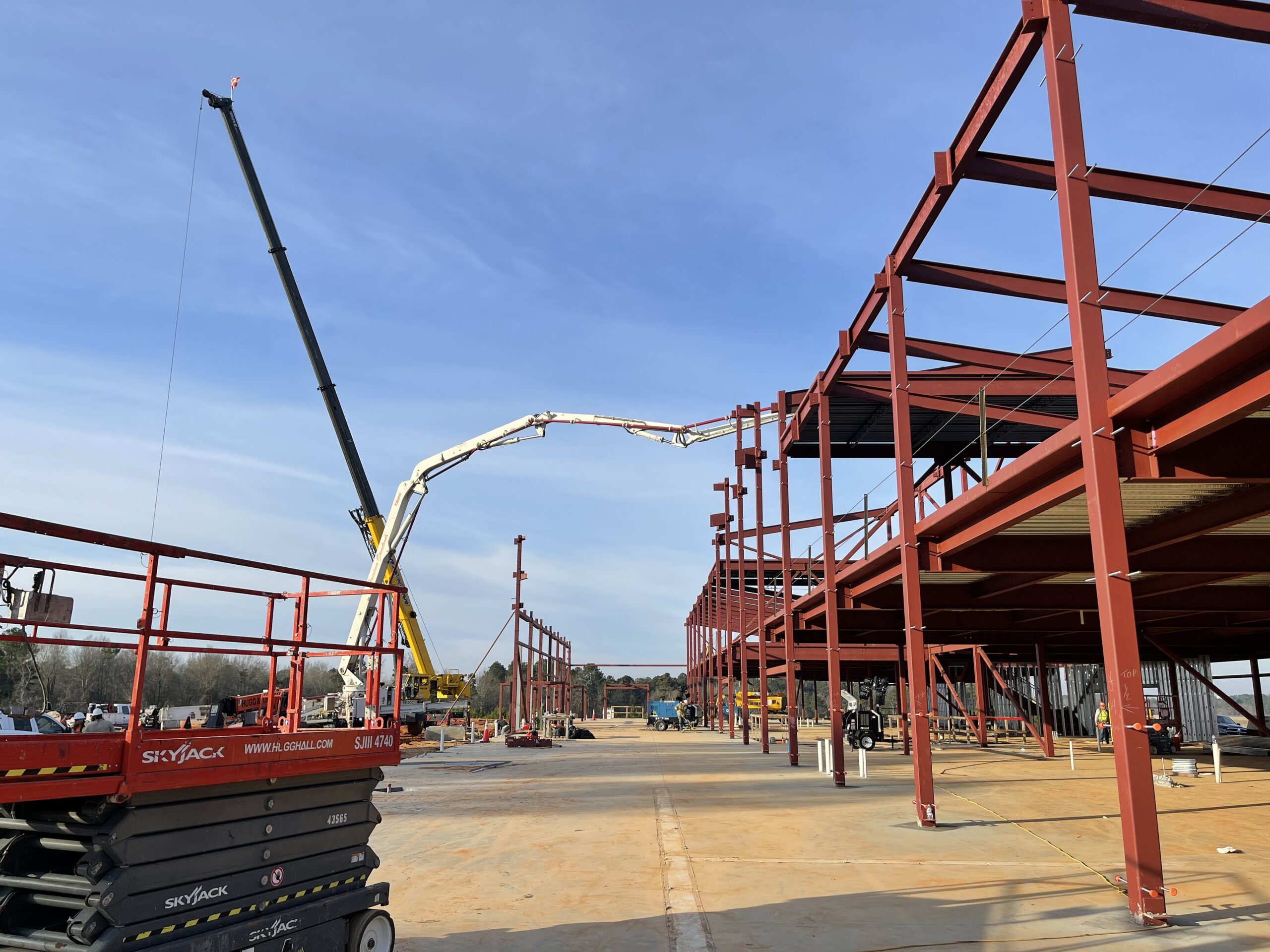 Cranes & Construction Near TXK